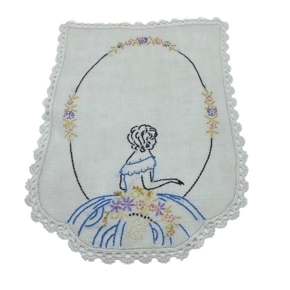 Vintage End Table Topper Scarf Embroidered
